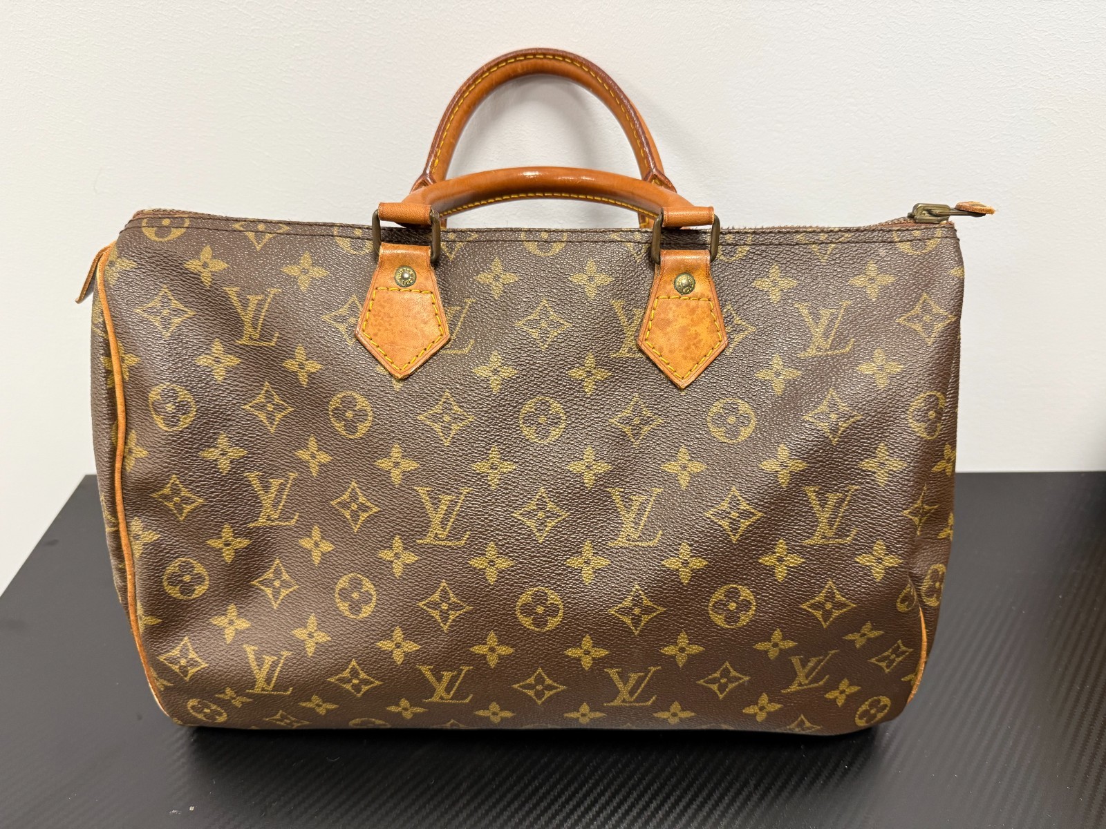 Louis Vuitton Monogram Speedy 35 Brown Satchel Zip Gold Hardware Inner Pockets