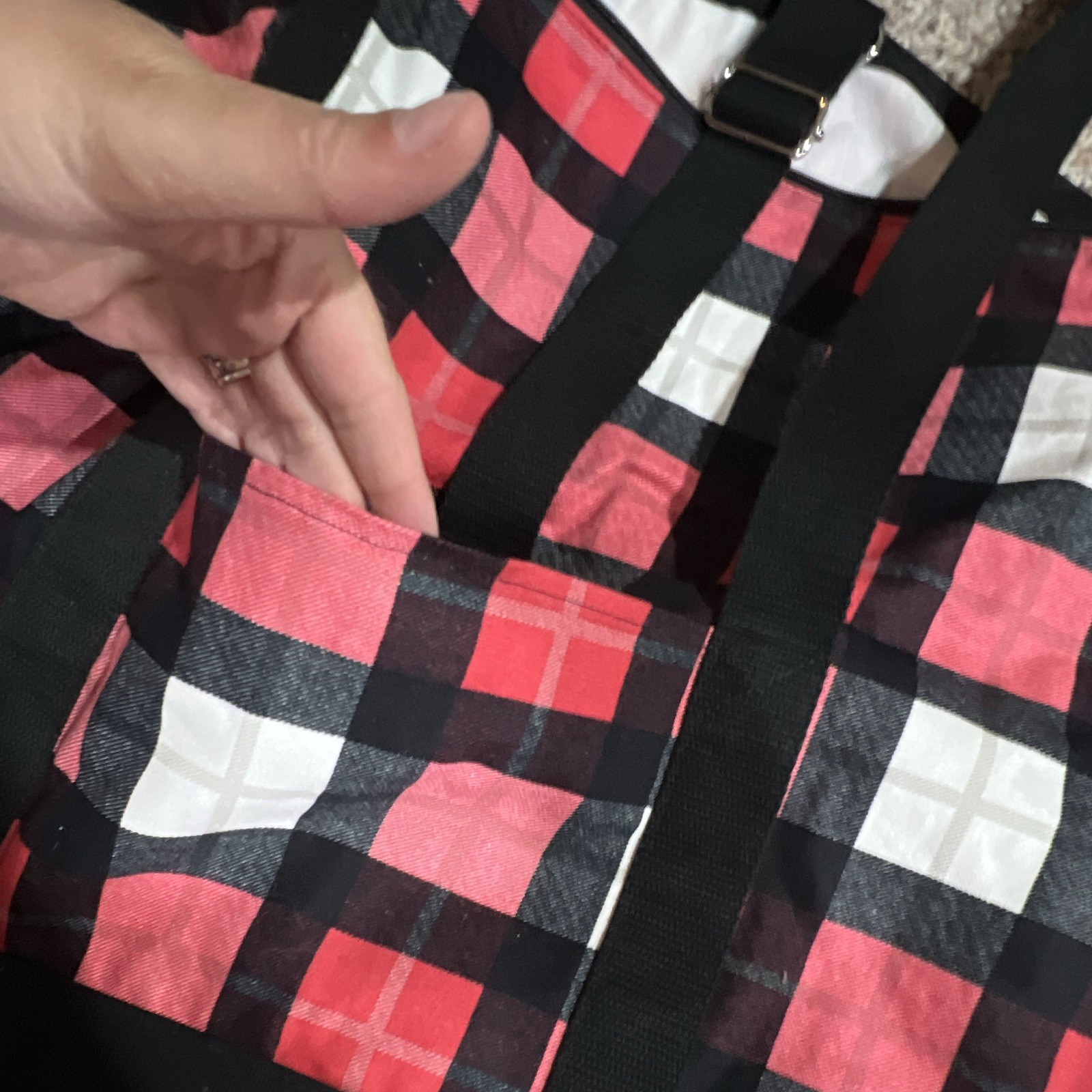 Thirty-One Plaid Zip Tote WeekendBag Red/Black/White Detachable Adj. Strap