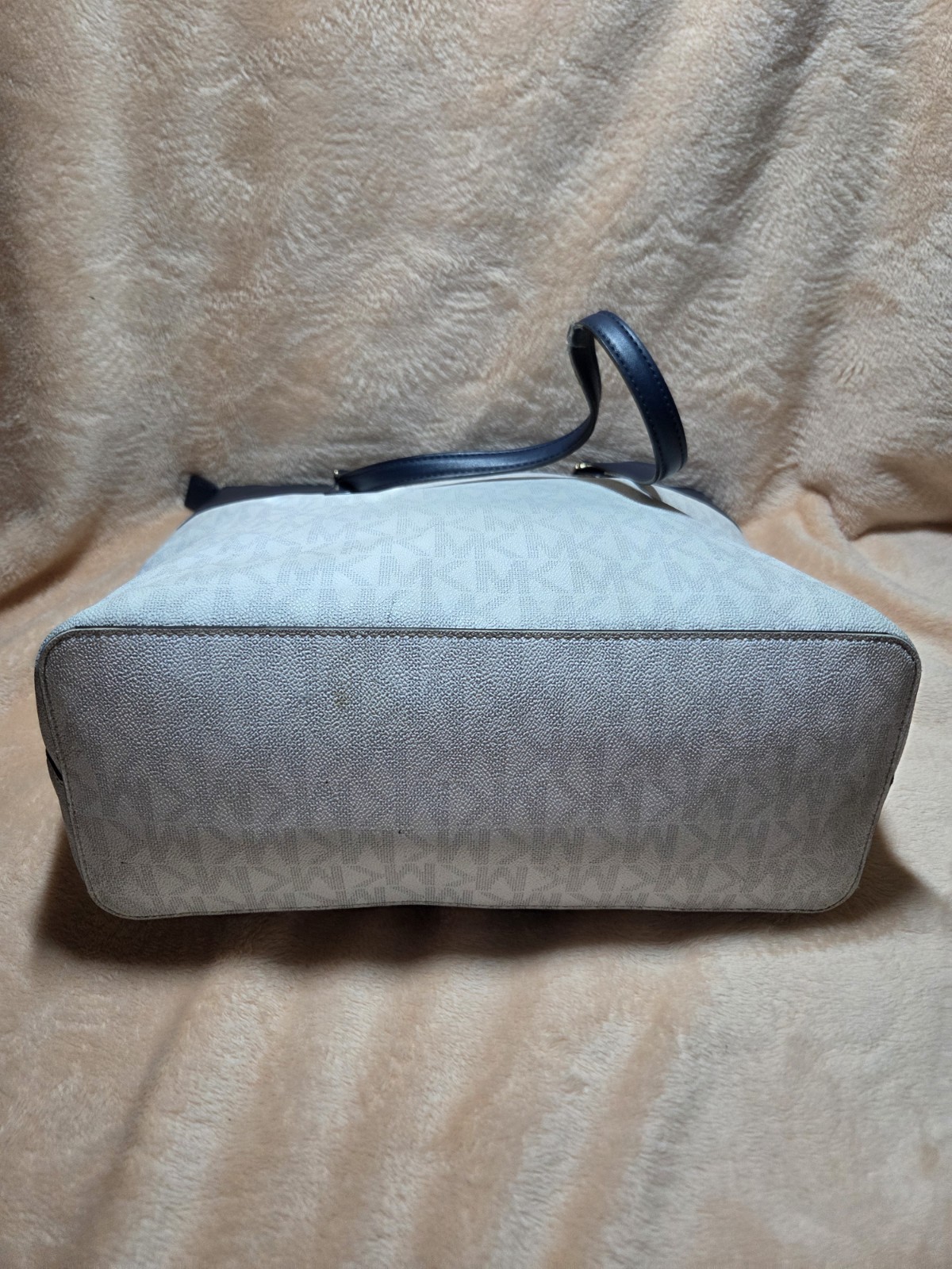 Michael Kors Logo Tote Shoulder Bag Beige/Navy/White Gold Hardware Zip Top