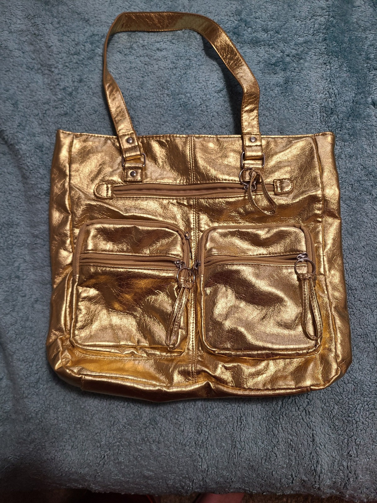 Vintage Y2K Flashy and Fun Gold Tote – 7 Pocket – 14″x12′