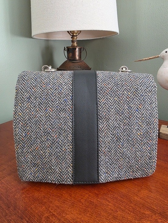 Mucros Weavers Fiona Herringbone Wool Tweed Crossbody Bag Gray Black