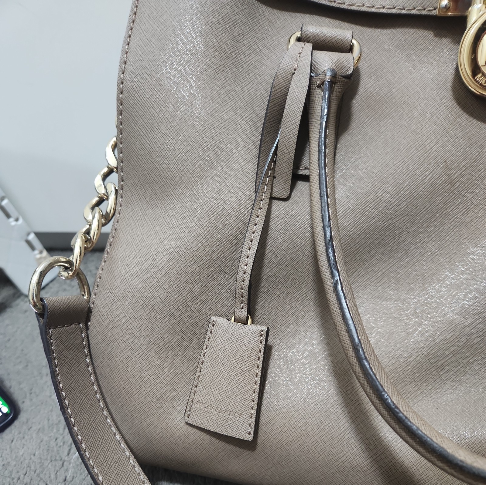 Michael Kors Saffiano Leather Large Hamilton NS Bag
