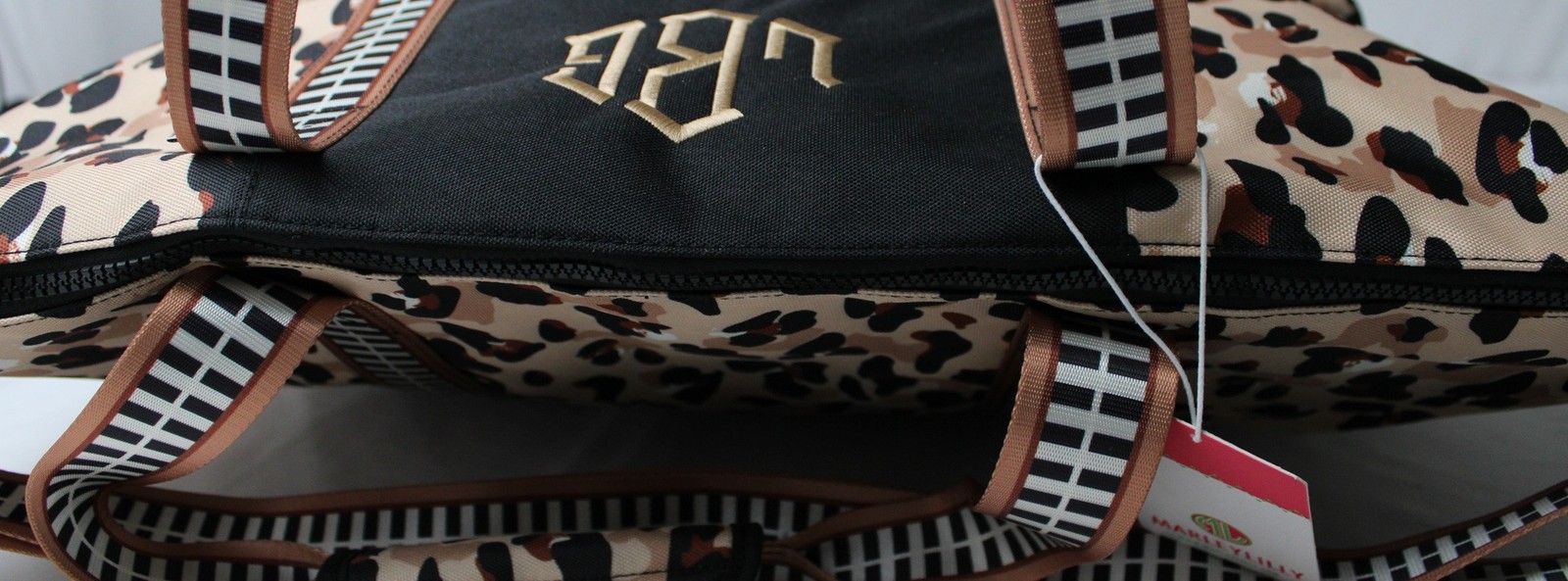Marley Lilly Women’s Zip-Up Monogrammed Wekend Bag CL8 Classic Cheetah Adult