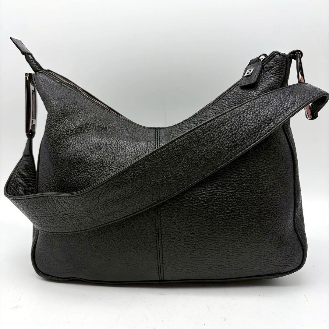 Fendi FF Hardware Leather Shoulder Bag Black 30x18x11cm Handle 10cm Authentic