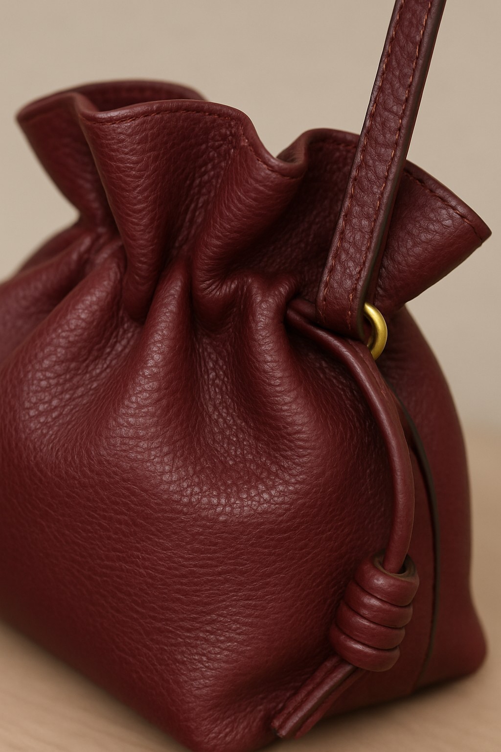 Small Crossbody Bag – Brown| Trendy Knotted Design | Made in Italy