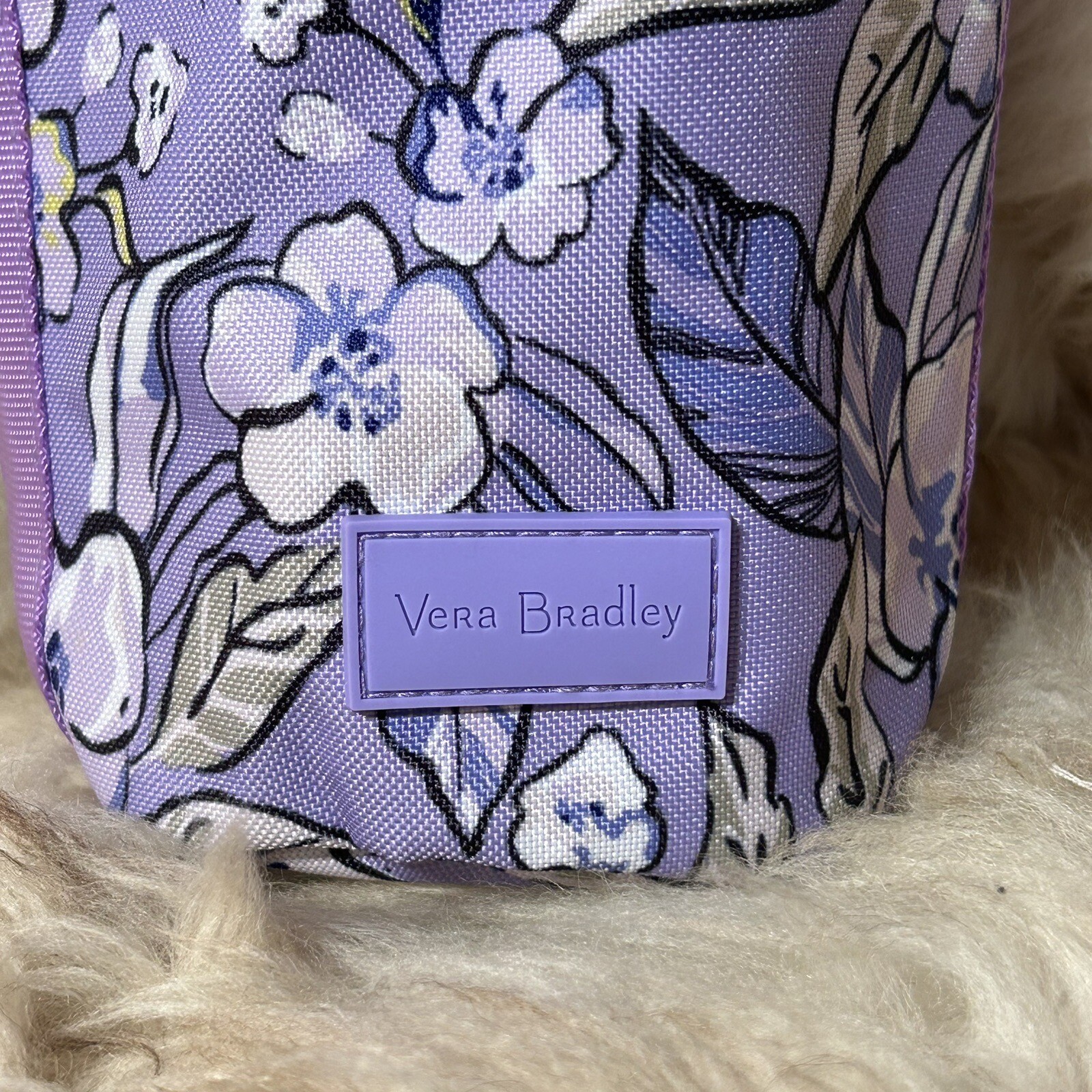 NWT Vera Bradley Lighten Up Water Bottle Crossbody – Wild Roses Lavender