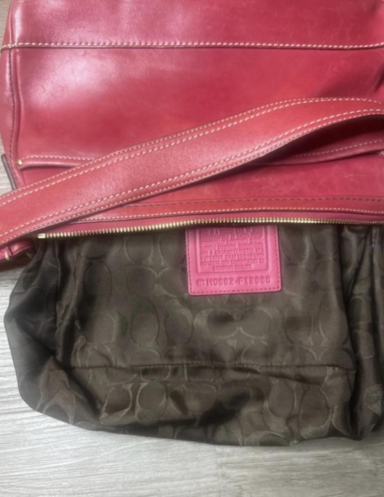 Coach Legacy Turnlock Shoulder Bag Vintage Y2K F12868 Raspberry Red Pink