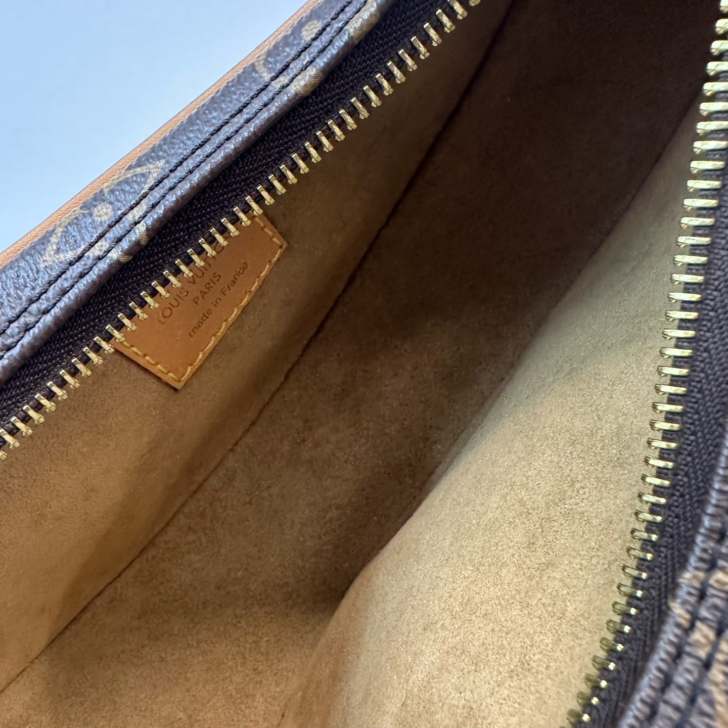 Louis Vuitton Monogram Normal Size Dark Brown Coated Canvas Shoulder Crossbody B