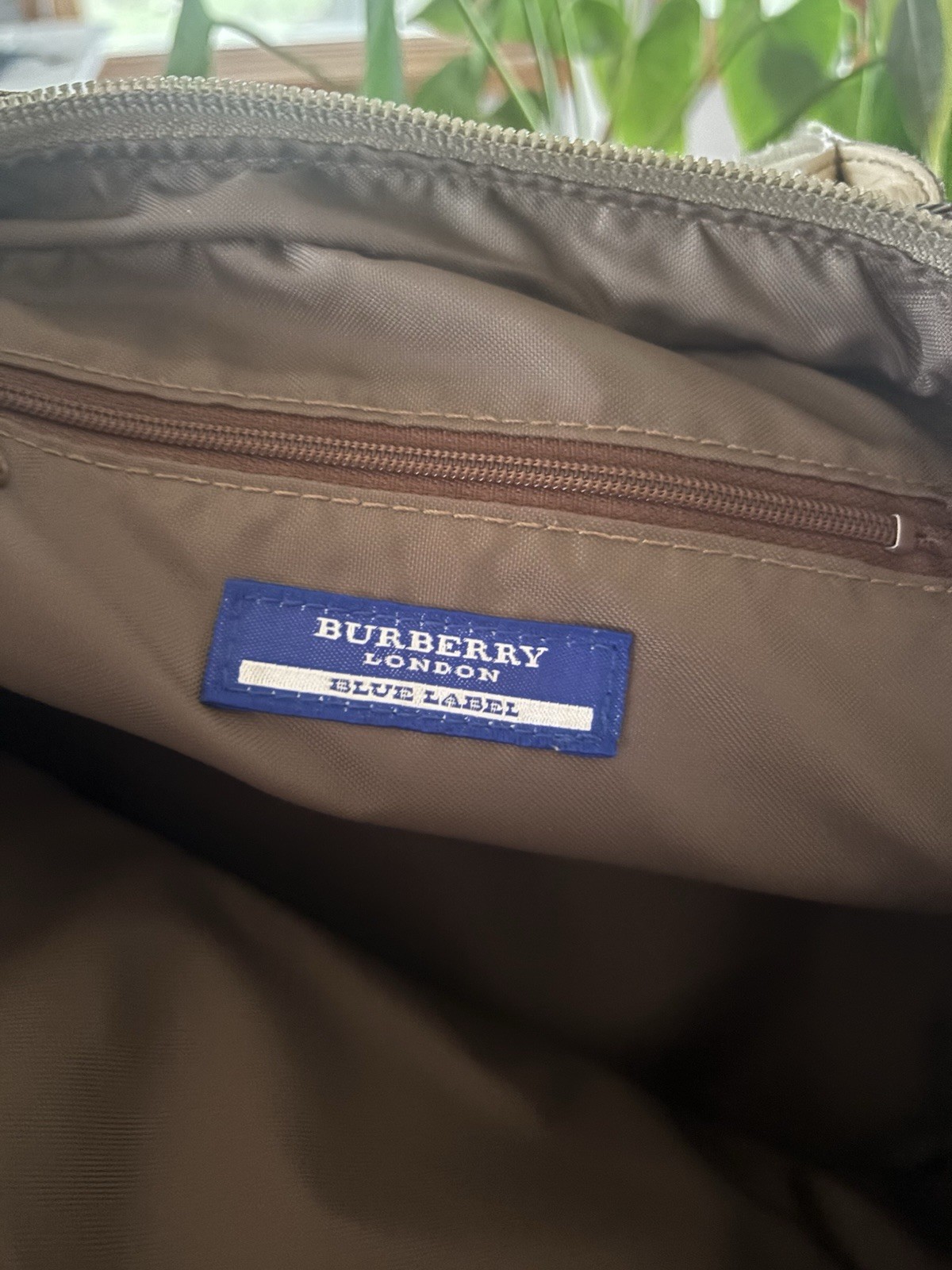 Burberry Khaki Tote Bag Check Pattern Zip Closure Detachable Strap Pockets
