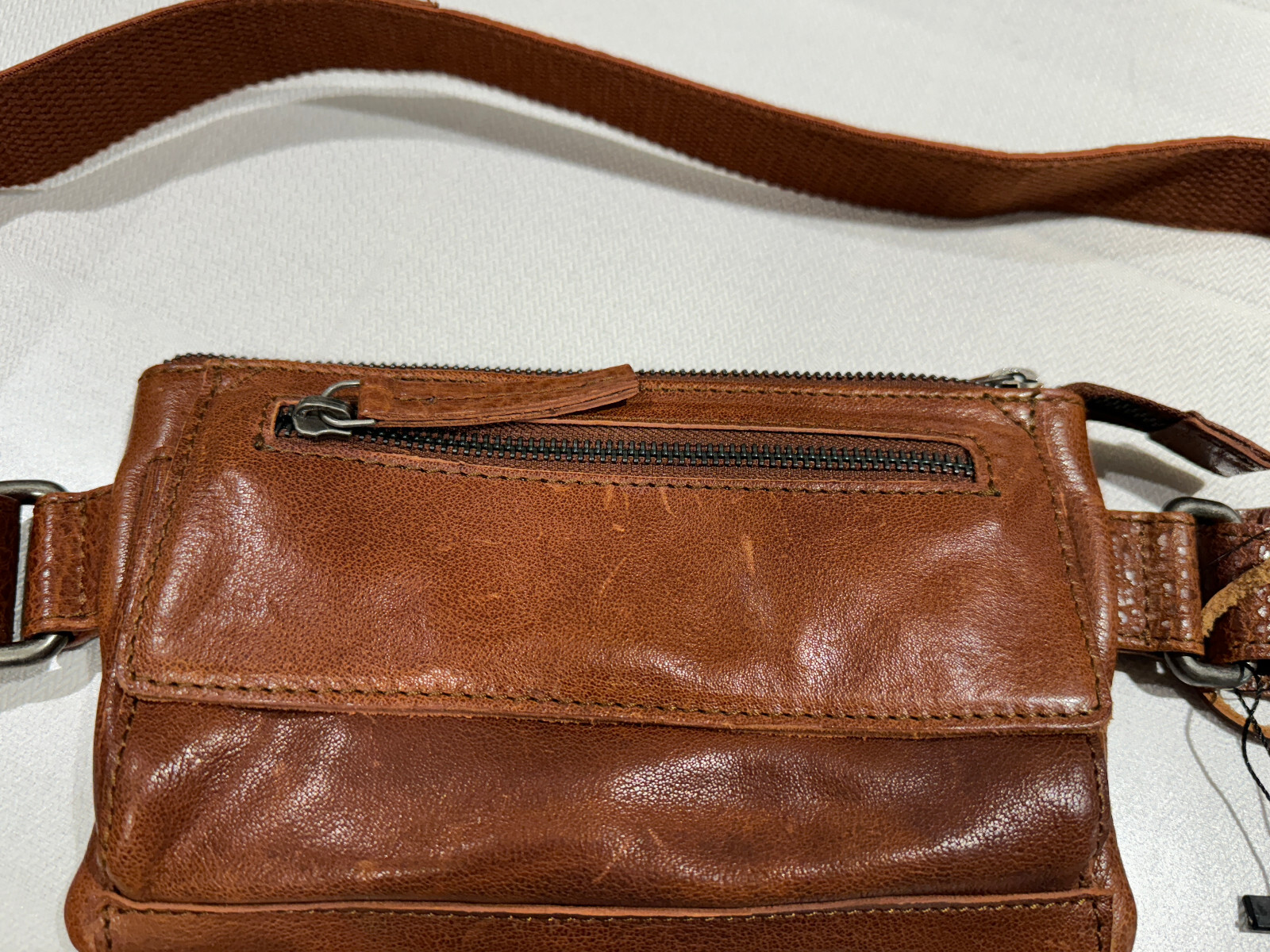 NWT Spikes And Sparrow Handbag crossbody Genuine leather Brandy Travel Waist bag