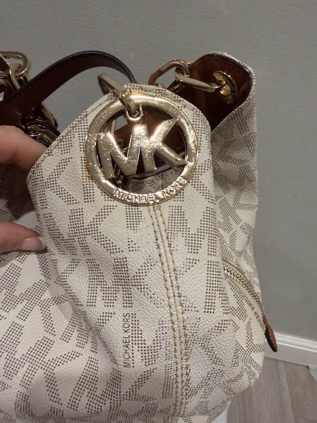 Michael Kors Jet Set Large Ivory MK Logo Shoulder Tote Bag Gold Hardware