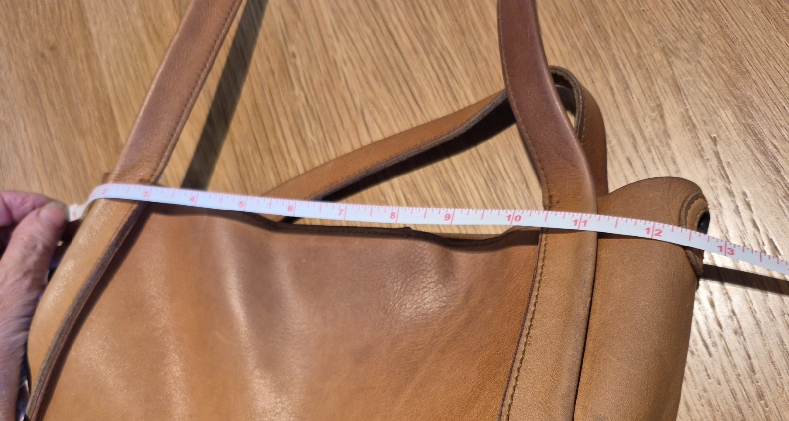 MADEWELL The Sydney Tan Leather Shoulder Bag NA105 – Missing Long Strap