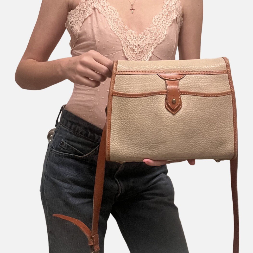Vintage Dooney & Bourke Purse R25 Medium Essex Bone British Tan Leather