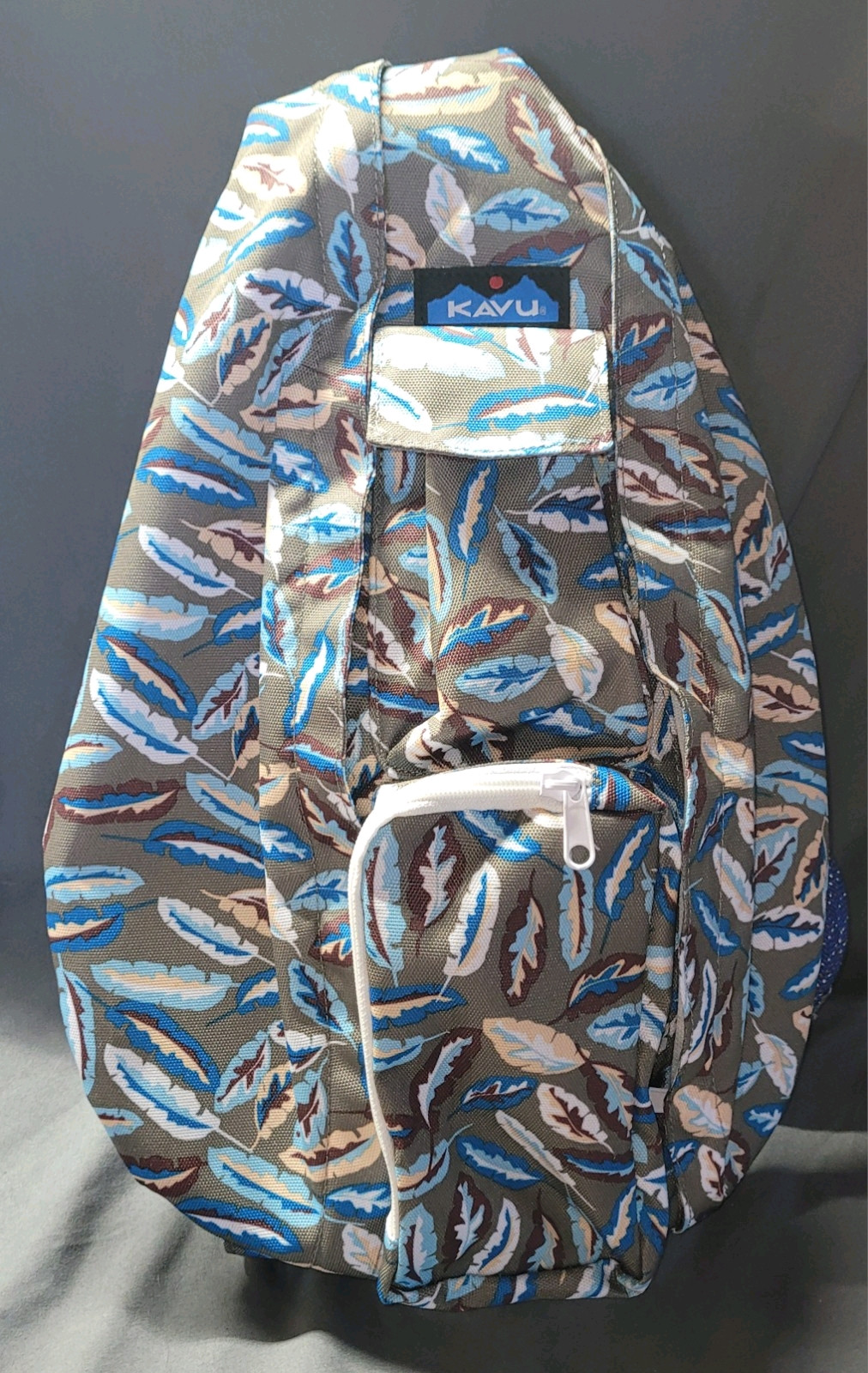 Kavu Original Rope Sling Bag Polyester Crossbody Backpack Fine Feathers New Tags