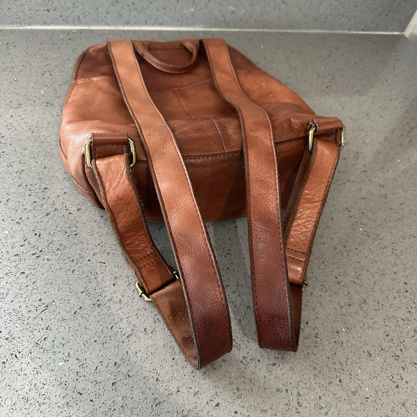 American Leather Co. Brandy Brown Cleveland Leather Backpack Zippered Pockets