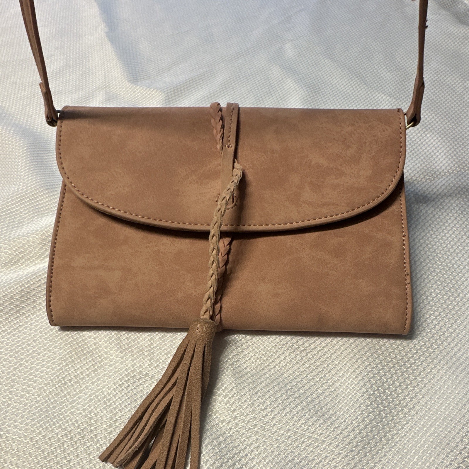 Anthropologie Women’s Tan Crossbody Bag Tassel Braided Strap Magnetic Closure