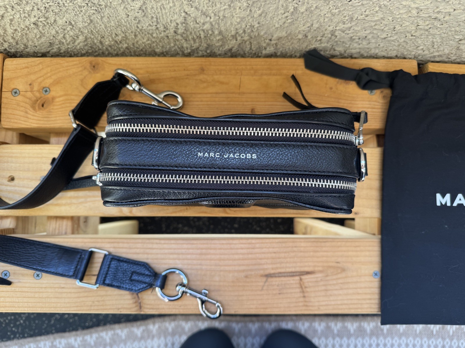 MARC JACOBS THE MOTO SHOT 21 BLACK