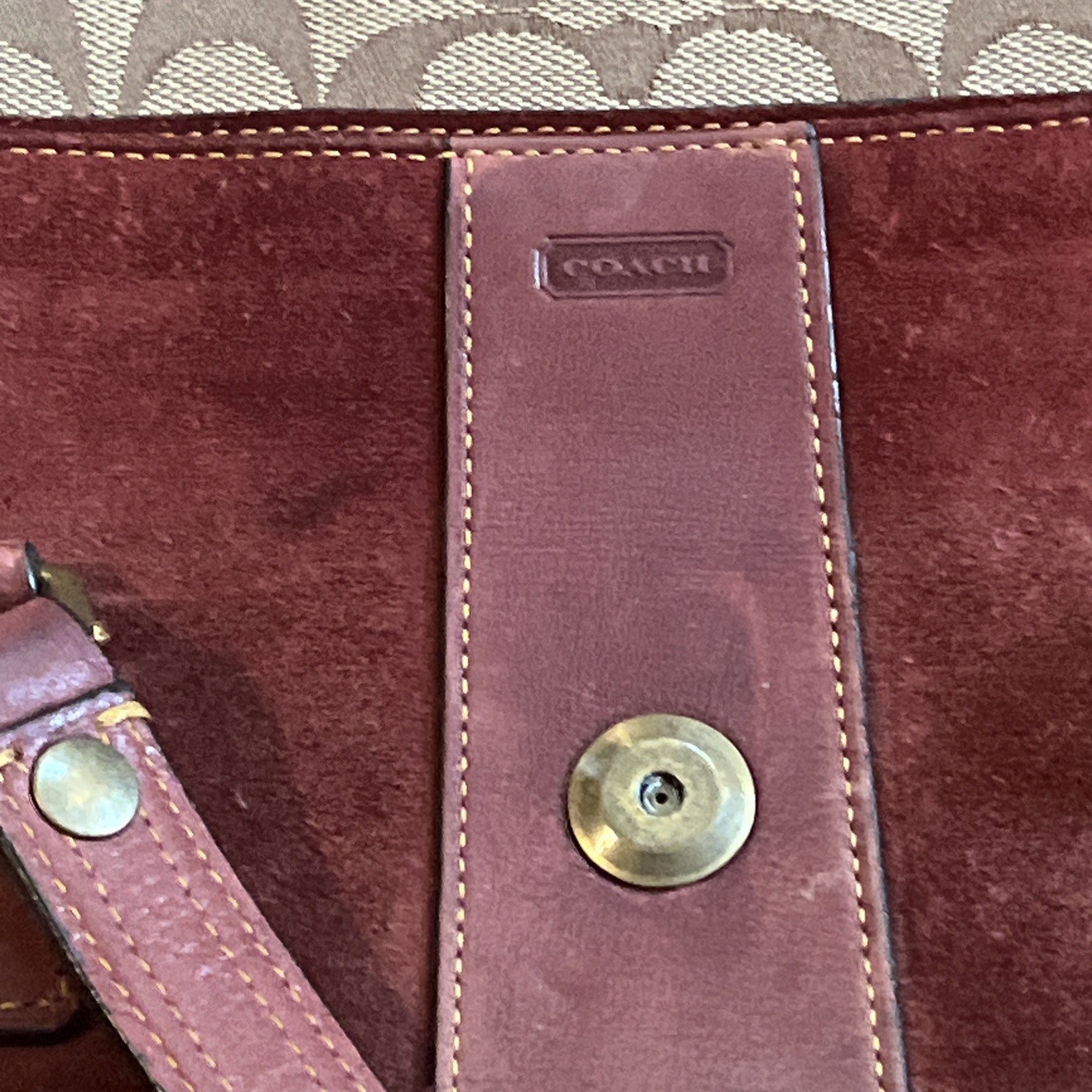 COACH SPECIAL EDITION SIGNATURE C BURGUNDY SUEDE and LEATHER 7065 READ