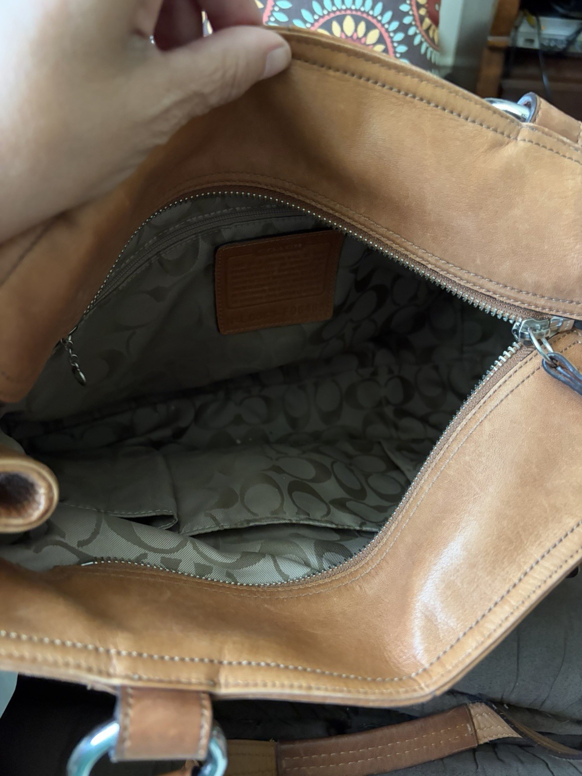 Coach Soho Burnished Saddle Leather Double Pocket Shoulder Bag F06468 READ