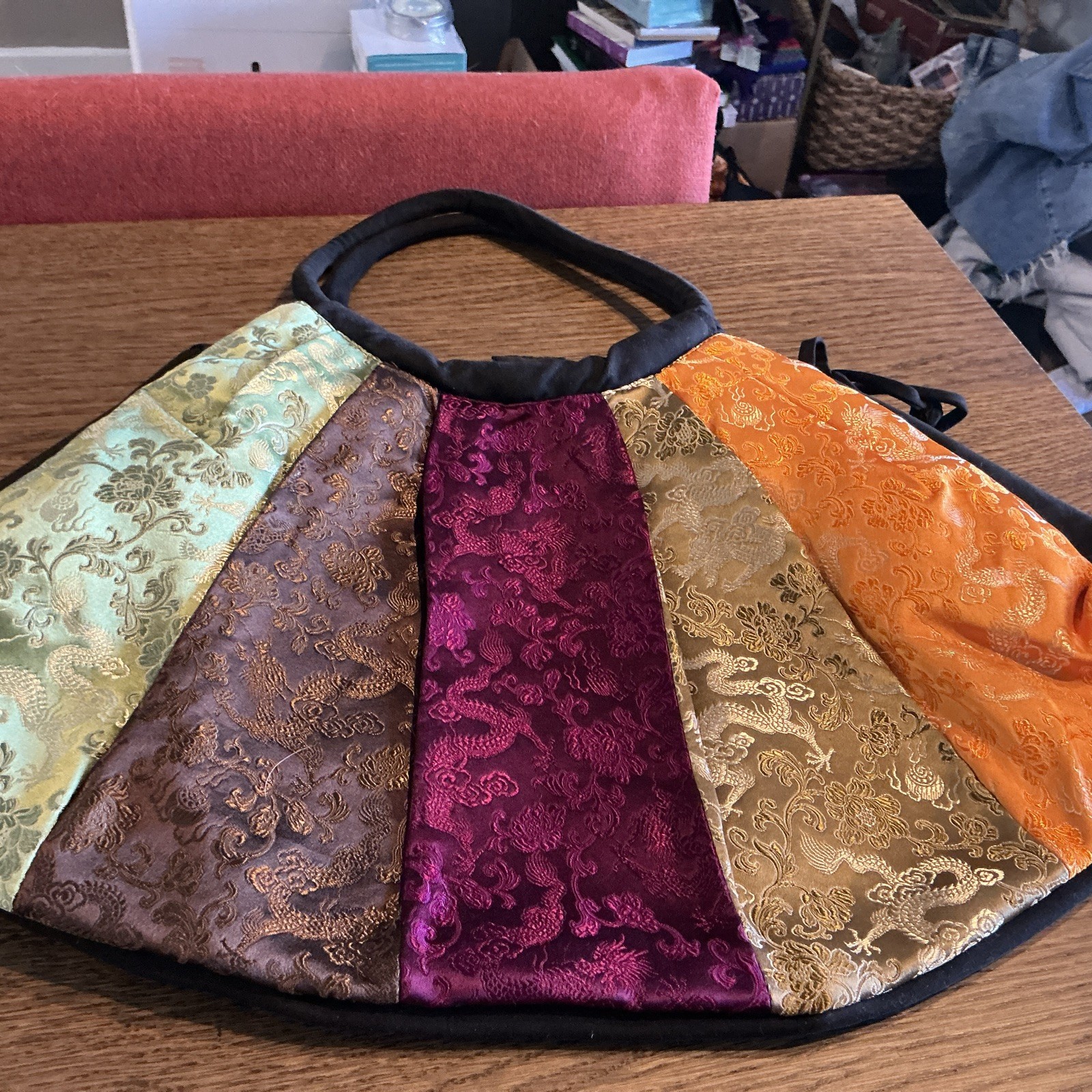 Beautiful Asian Style Dragon Purse – New Without Tags
