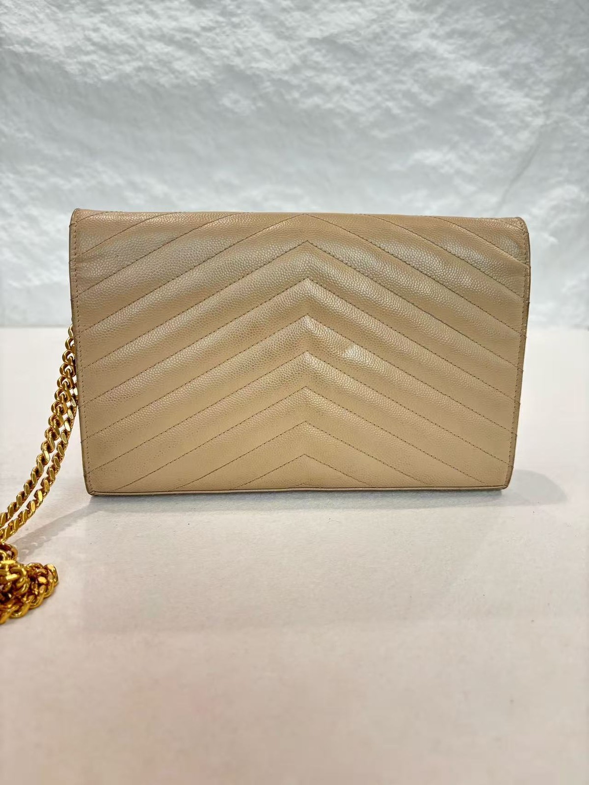 Authentic Saint Laurent YSL Envelope Cassandra Wallet On Chain Gold, Leather.
