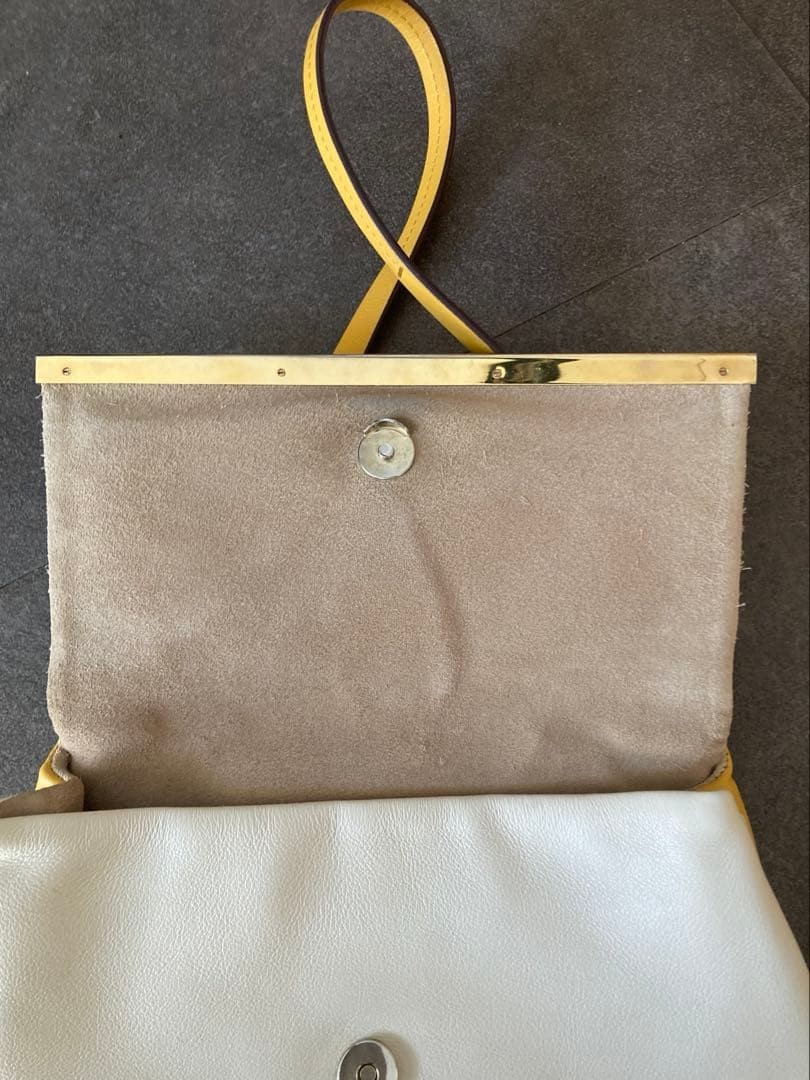 CAROLINA HERRERA Handbag Shoulder Bag Purse Leather in Beige USED Good Condition