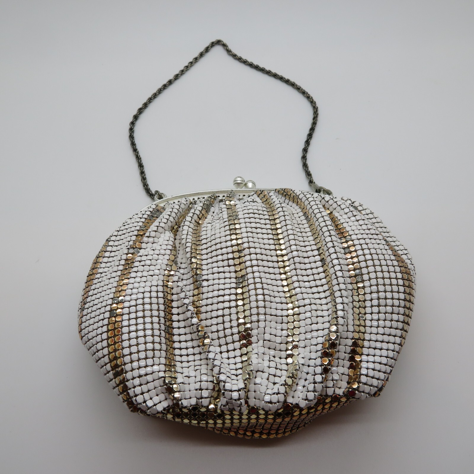 Mini White Gold Metal Mesh Kiss Lock Wristlet Clutch Gunmetal Chain Bag