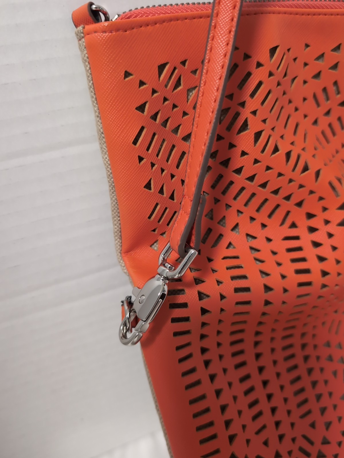 STELLA & DOT CROSSBODY PURSE KHAKI ORANGE WAVERLY Two STRAP POSITIONS