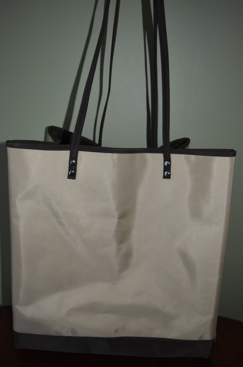 Rare Bloomingdales Large Big Brown Bag Shoulder Tote Shopper Tan Nylon Elegant