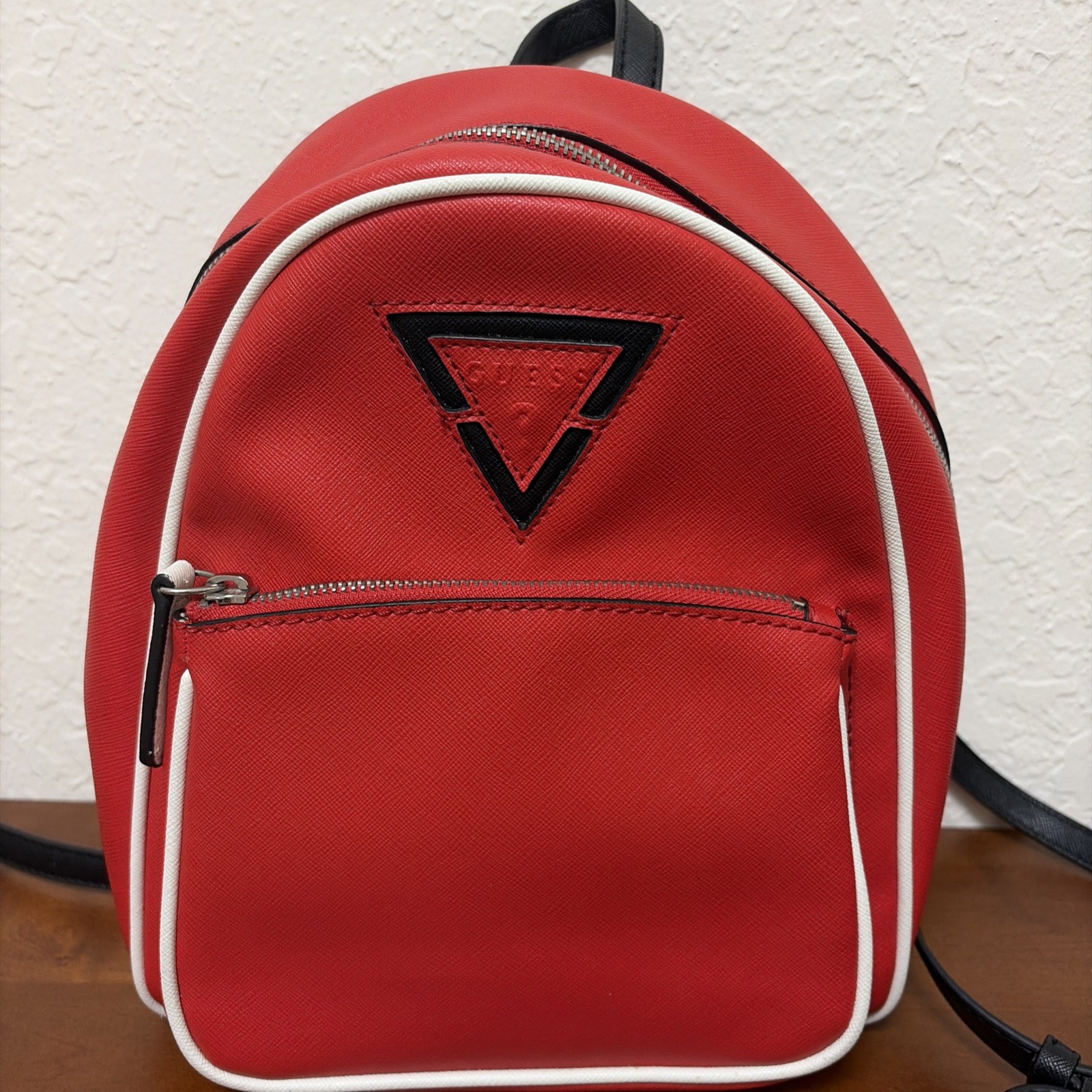 GUESS Compact Backpack Red Adjustable Straps Zip Designer Women