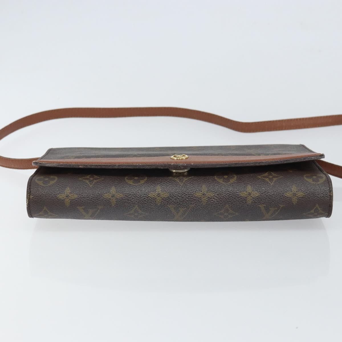 LOUIS VUITTON Monogram Bordeaux 27 Shoulder Bag M51797 LV Auth 163835