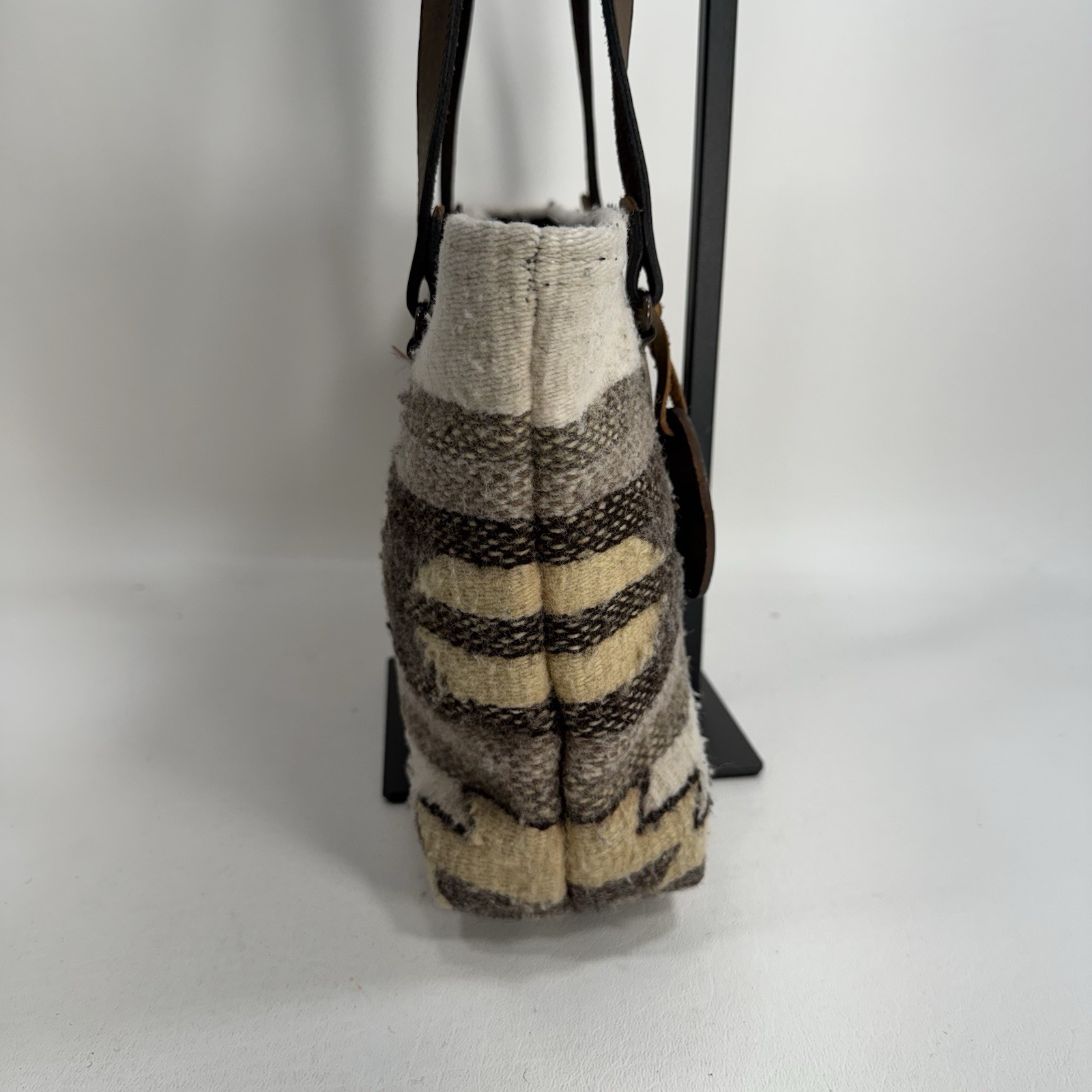 Manos Zapotecas 100% Wool Handmade Artisan Woven Dyed Shoulder Bag