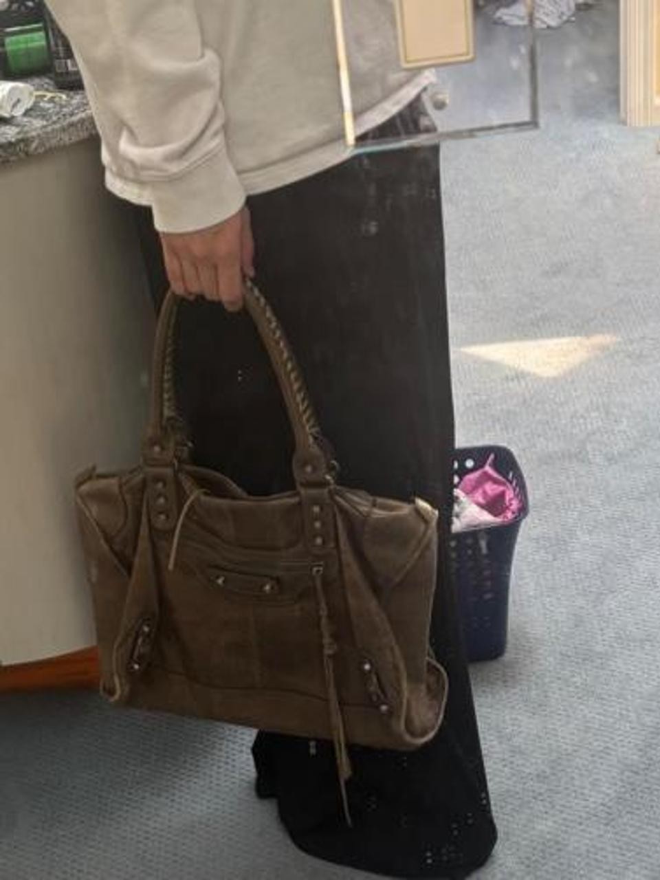 VINTAGE OLIVE BALENCIAGA CITY BAG