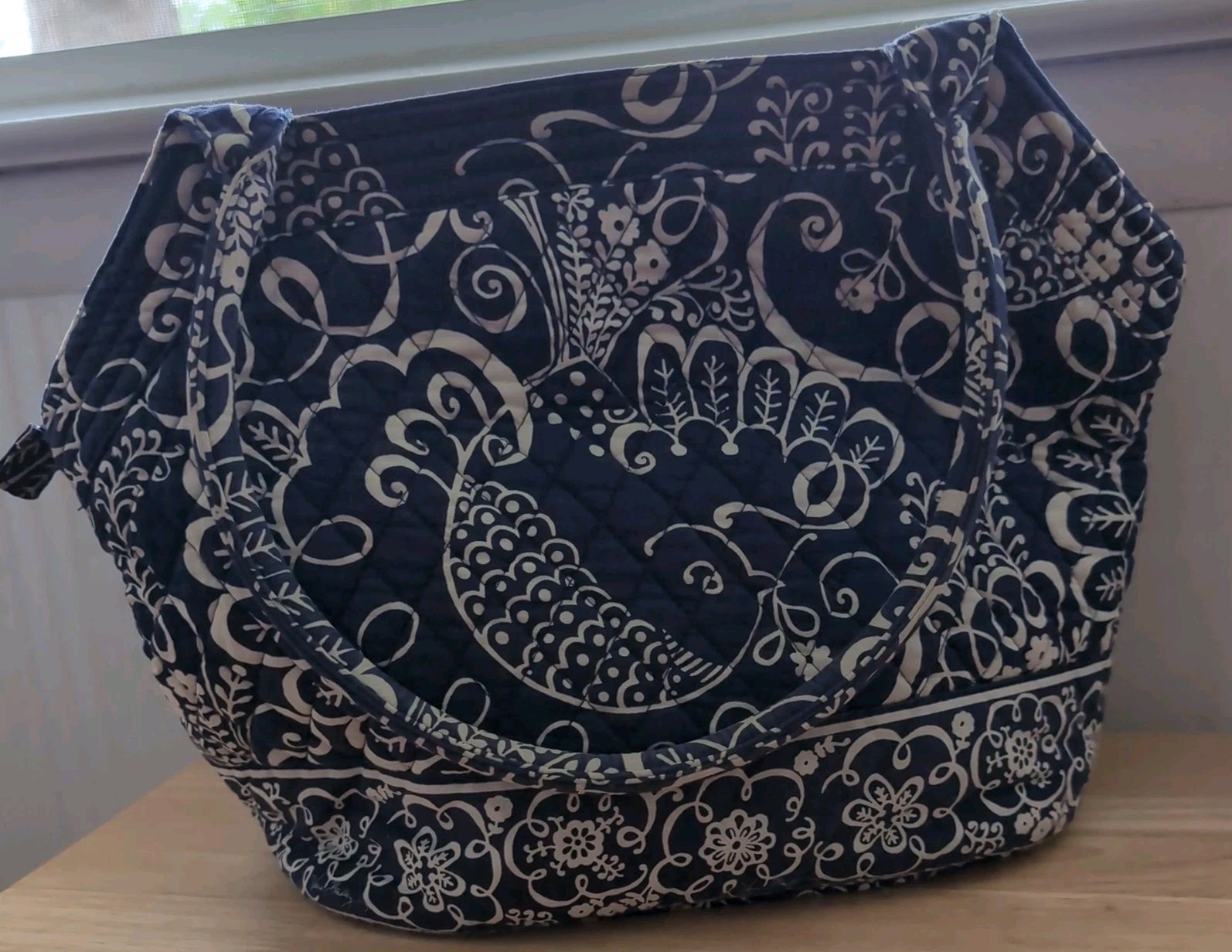 VERA BRADLEY Angle Tote Navy Twirly Birds Tote~~Purse~~Handbag