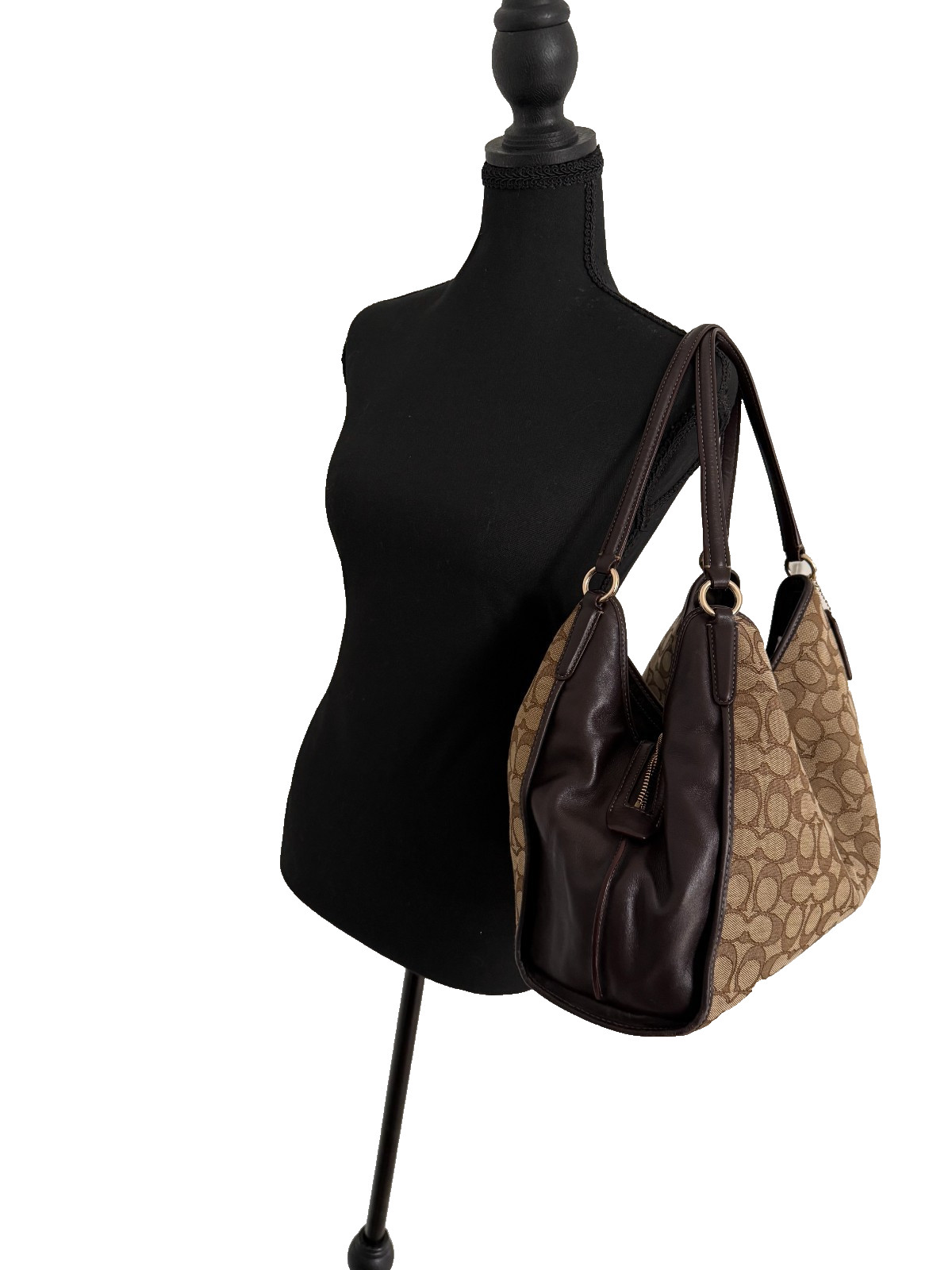COACH SIGNATURE MADISON CARLYLE SHOULDER BAG | KHAKI & BROWN | F56221
