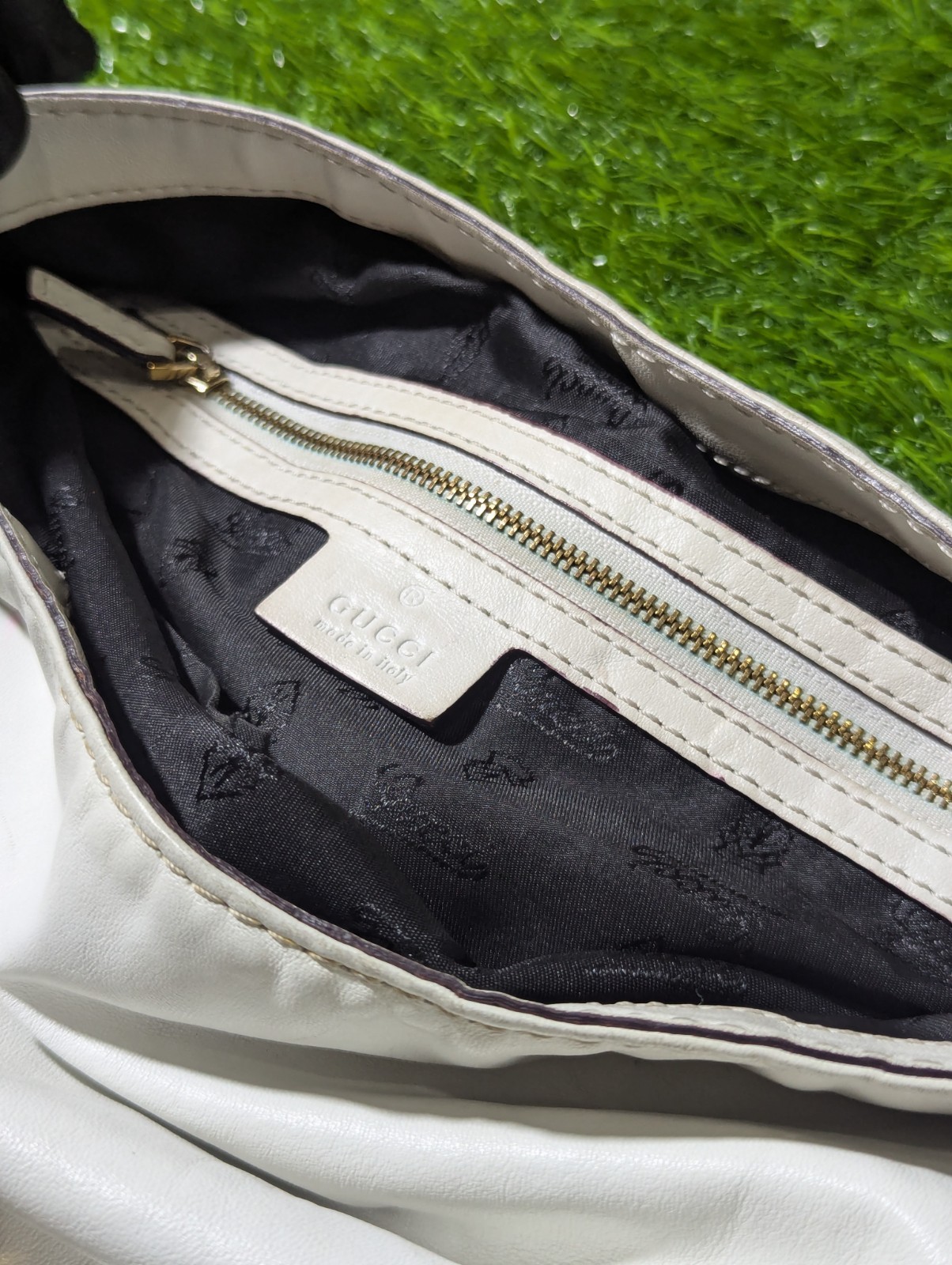 Gucci Jackie White Leather Hobo Shoulder Bag Gold Hardware Italy 219704