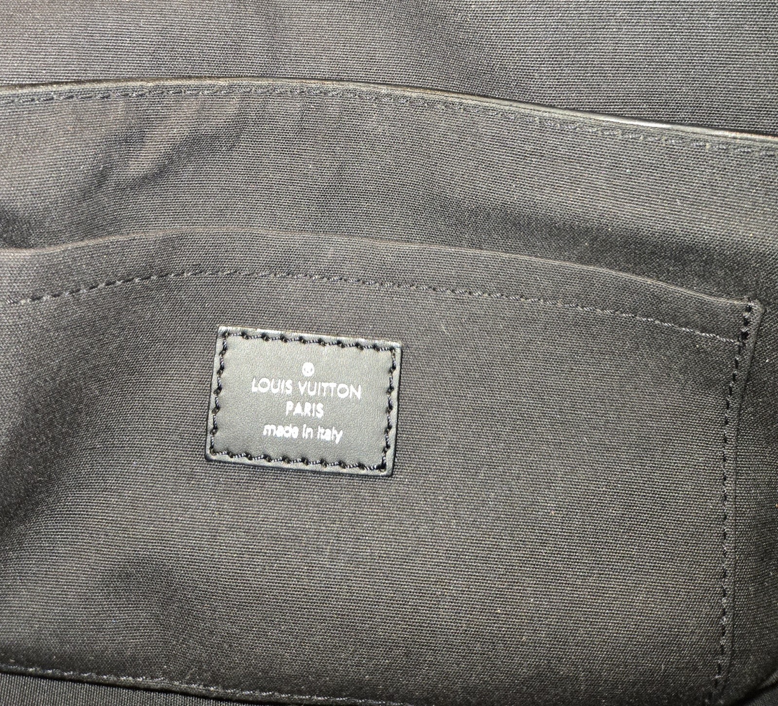 Louis Vuitton Epi Leather Segur PM Handbag, Noir — Silver Hardware