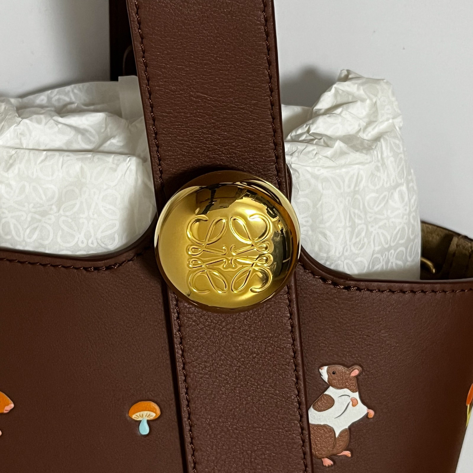 LOEWE x Suna Fujita Hamster Pebble Bucket Bag Mini Brown 2Way Shoulder Bag