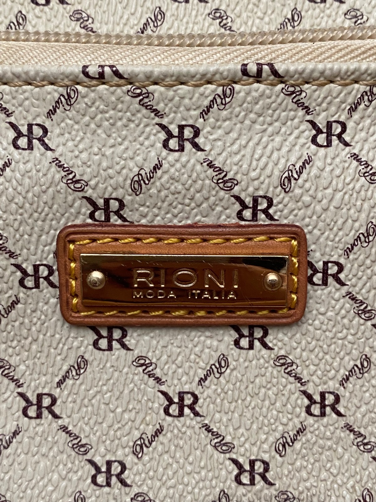 Rioni Signature THE EVERYDAY WEEKENDER Handbag STN-20236