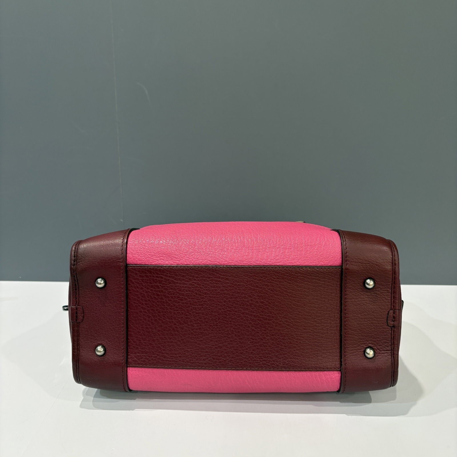 Loewe Amazona 29 Magenta Red Burgundy Calfskin (mg011226e3)