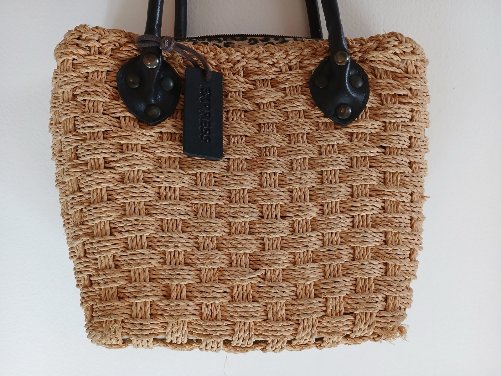 Express Basket-Weave Style Purse w Leopard Skin Cotton Lining 7″x9″x3.5″