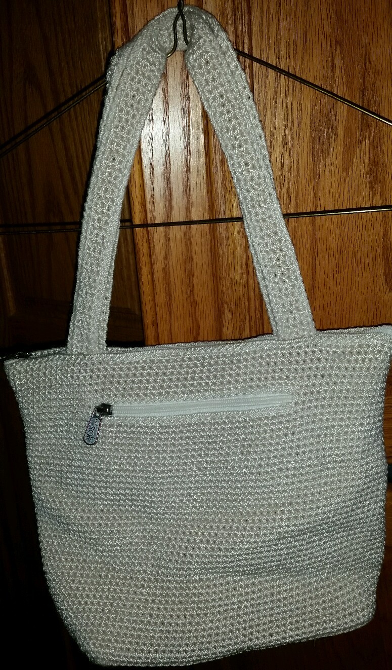 THE SAK IVORY CROCHET HANDBAG PURSE 11-1/2″ x 9″ x 3-1/2″ HAND MADE IN INDONESIA