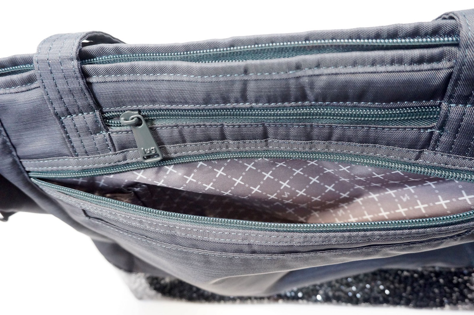❤️ Lug Avion Brushed Gray Travel Tote Glitter Bottom Quilted Weekender XL