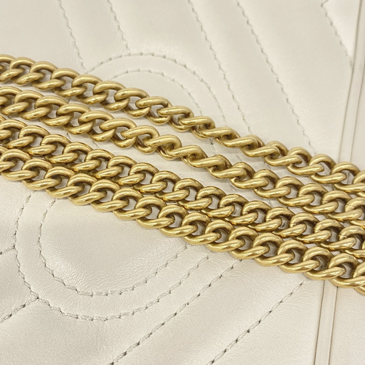 Auth [6fe6739-k] GUCCI Shoulder Bag GG Marmont 476433 Leather White Gold met…