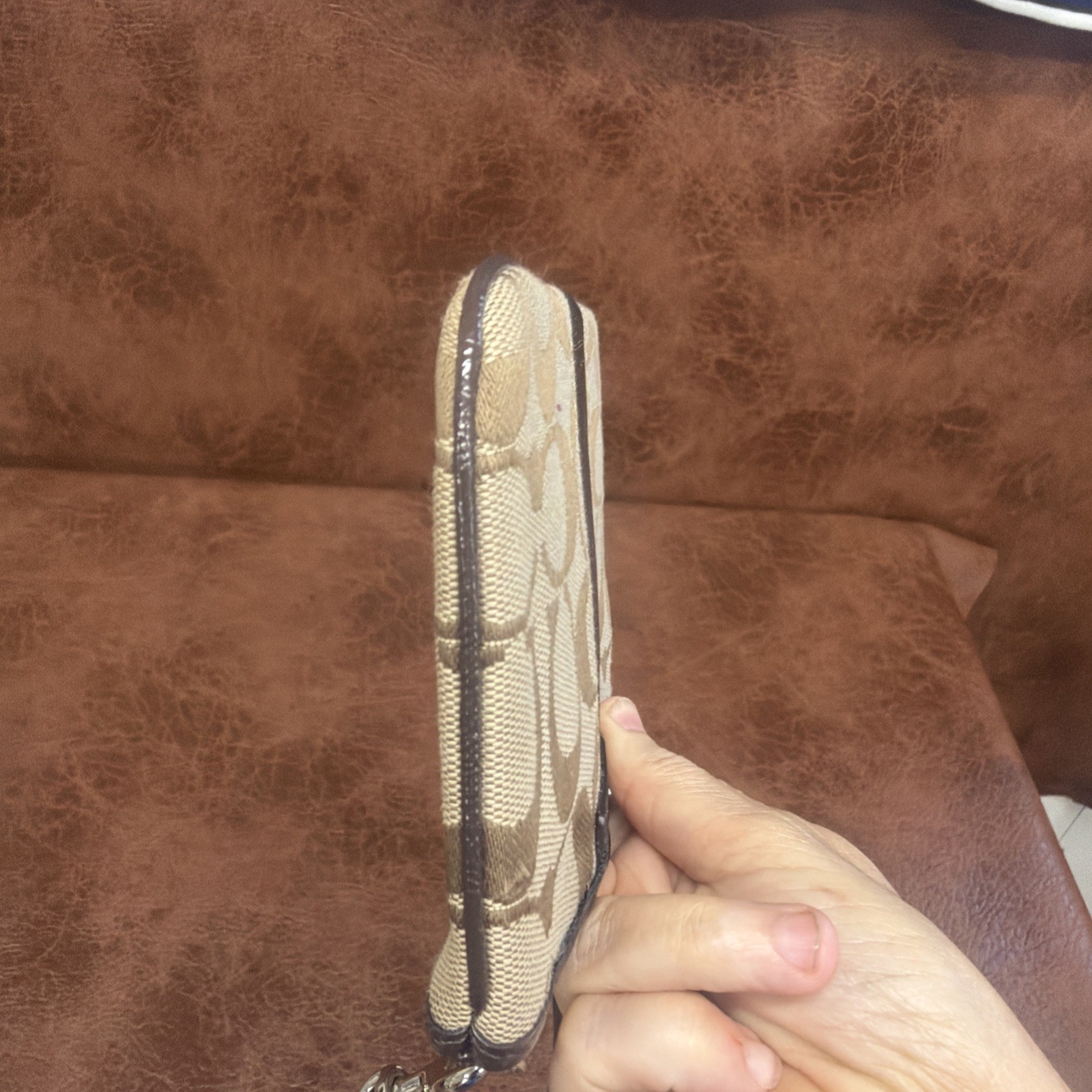 NWTCoach Wristlet 12cm Small 551158 Khaki handbag Wallet Clutch See Description