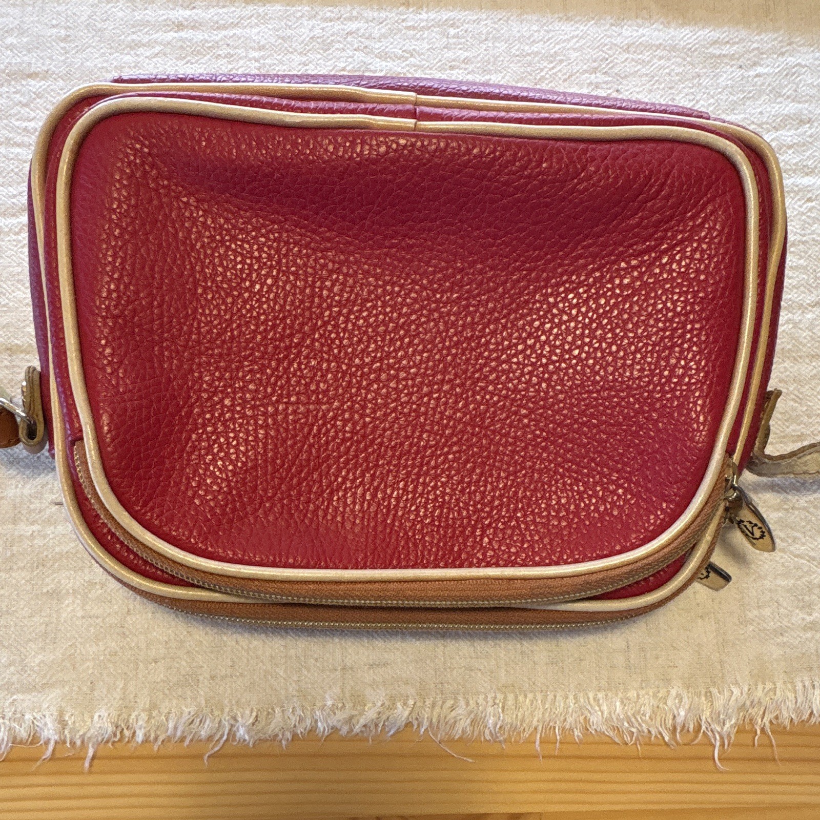 Valentina Red VintageCrossbody Bag Beige Trim Zip Gold Hardware strap has wear