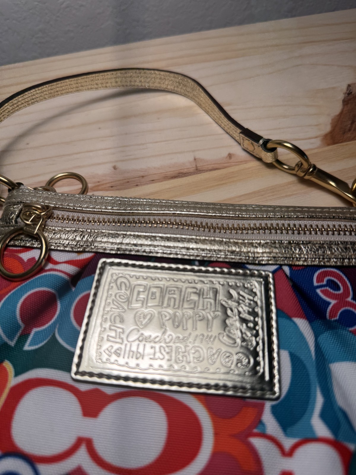 Y2K 2009 Coach Poppy Graffiti Large Pop C Print Wristlet Purse – 42898 – NWT