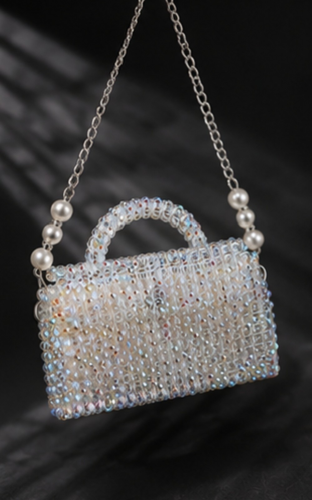 Handcrafted using premium crystal beads – Unique design, entirely handmade🎀