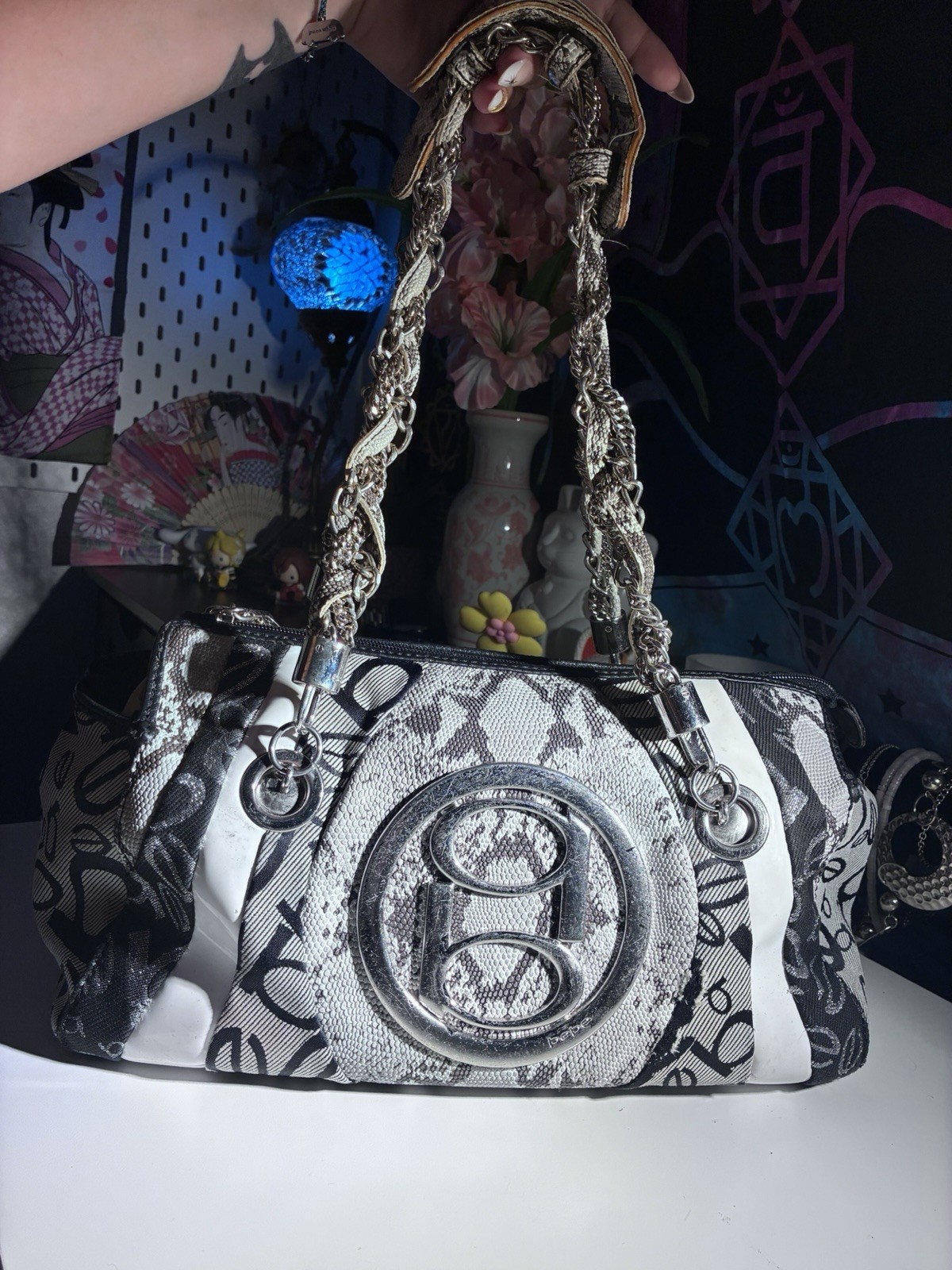 bebe Black White Gray Animal Print Shoulder Bag Zip Detachable Strap Wallet
