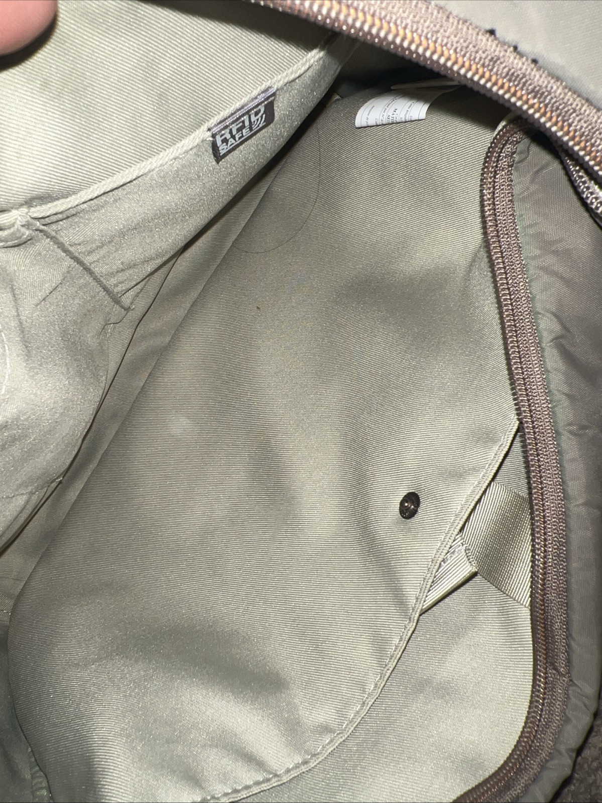 Pacsafe Citysafe 200 200 GII, Tan, Travel Anti-Theft Crossbody Shoulder Bag RFID